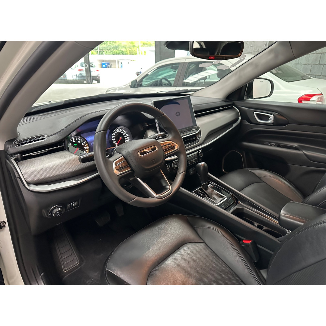 Compass 1.3 16V 4P FLEX LONGITUDE T270 TURBO AUTOMÁTICO