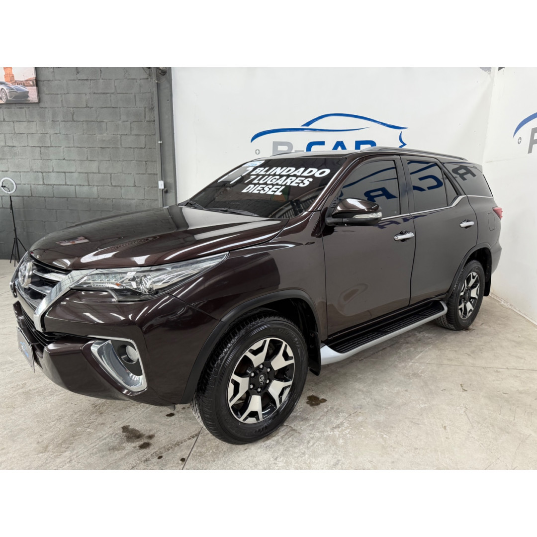 Hilux SW4 2.8 16V 4P SRX 4X4 7 LUGARES TURBO DIESEL AUTOMÁTICO