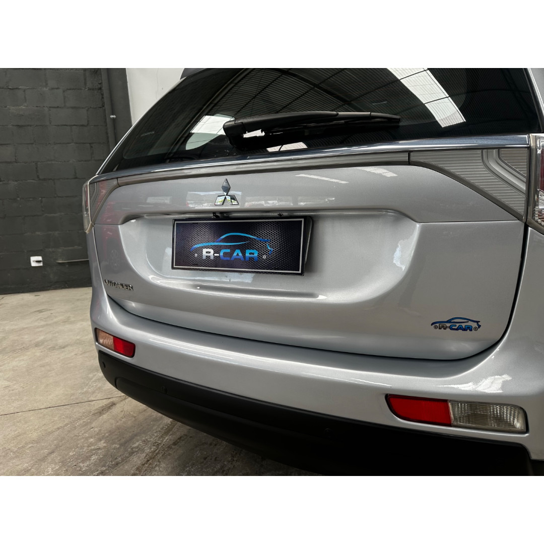 Outlander 2.0 16V 4P AUTOMÁTICO