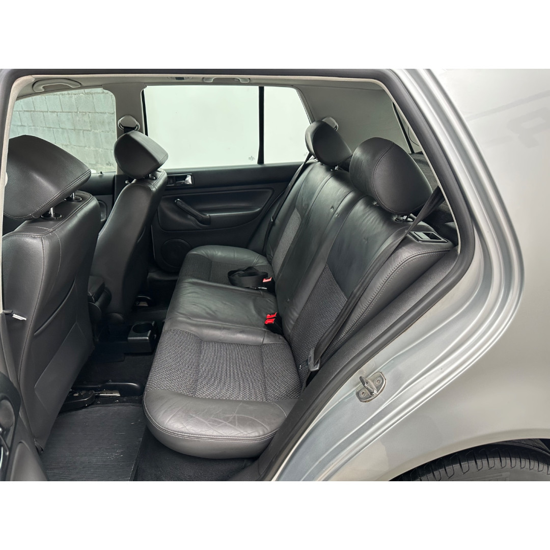Golf 1.6 4P CONFORTLINE