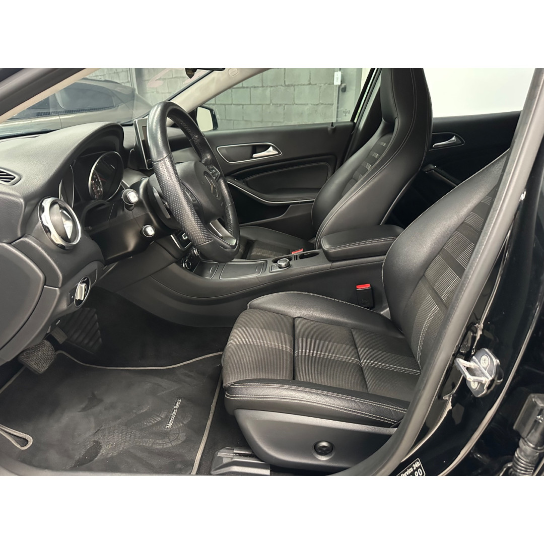 A 200 1.6 16V 4P TURBO AUTOMÁTICO