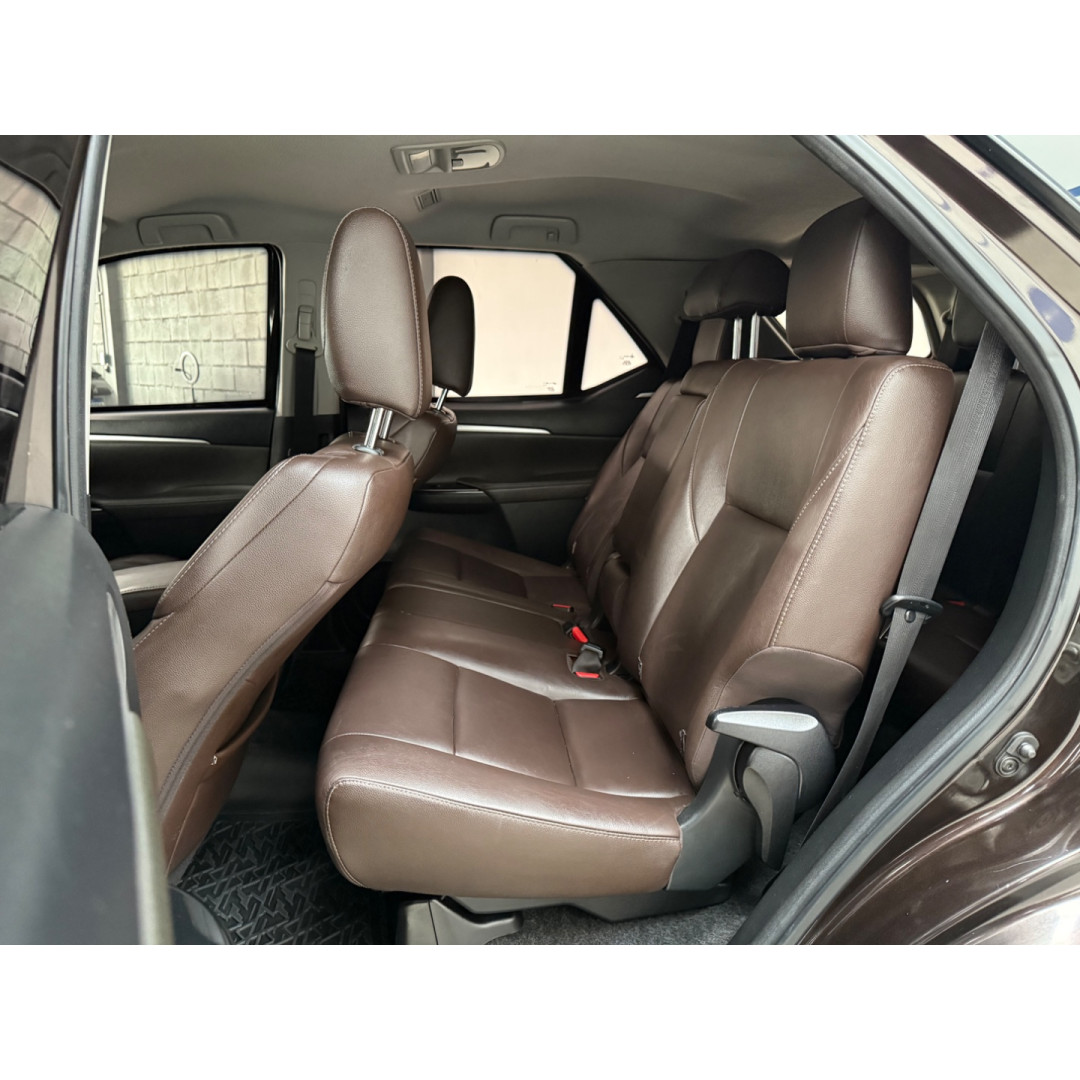 Hilux SW4 2.8 16V 4P SRX 4X4 7 LUGARES TURBO DIESEL AUTOMÁTICO