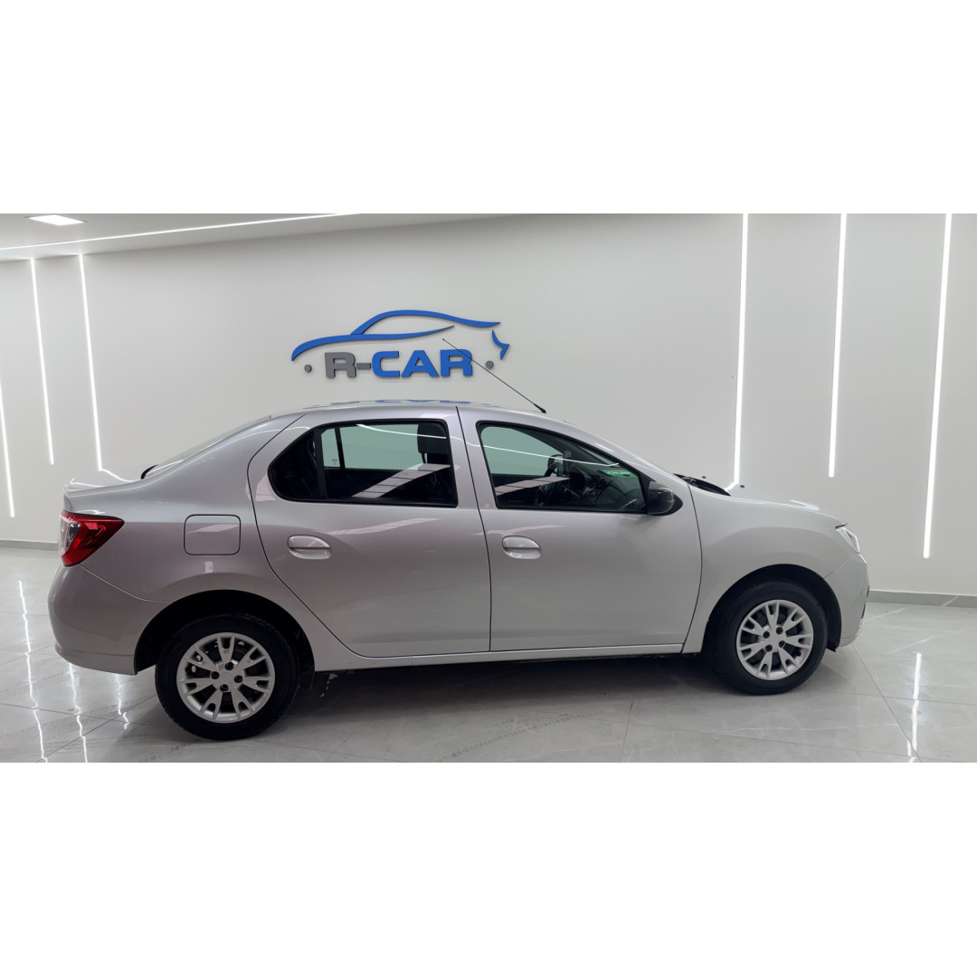 RENAULT Logan 1.0 12V 4P FLEX SCE ZEN
