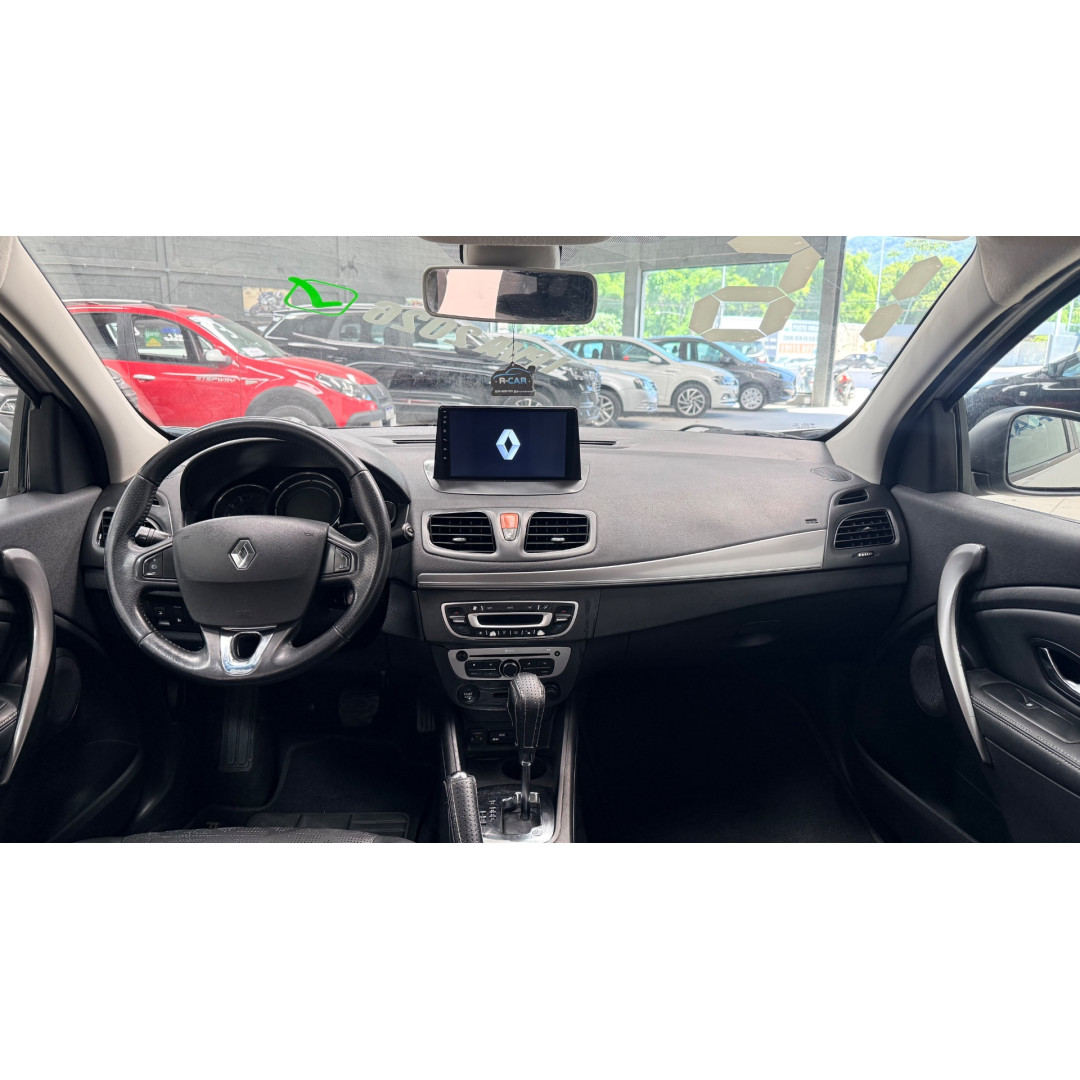 RENAULT Fluence 2.0 16V 4P FLEX DYNAMIQUE AUTOMÁTICO