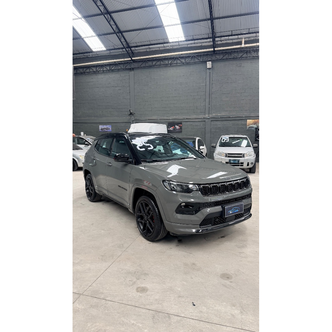 JEEP Compass 2.0 16V 4P HURRICANE 4 TURBO BLACKHAWK AUTOMÁTICO AT9