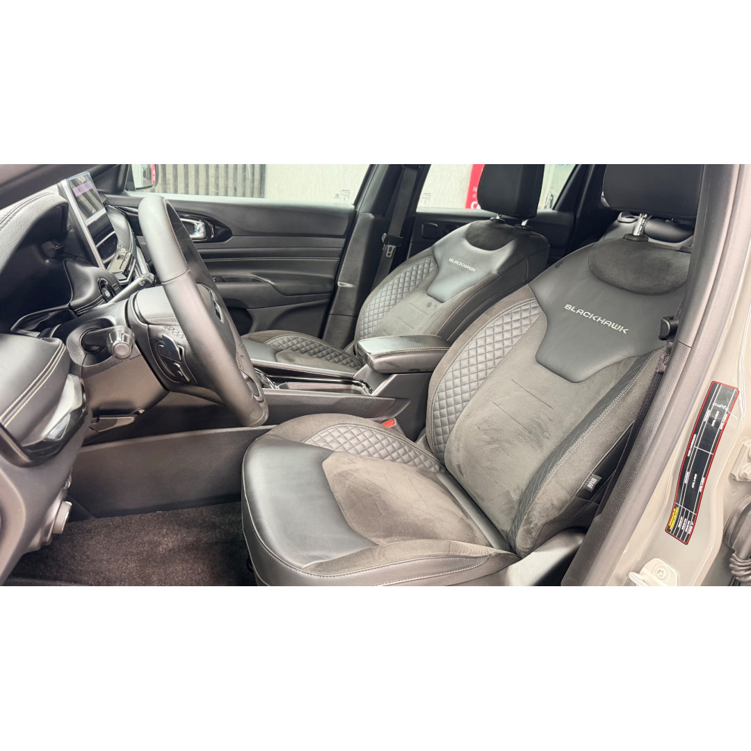 JEEP Compass 2.0 16V 4P HURRICANE 4 TURBO BLACKHAWK AUTOMÁTICO AT9