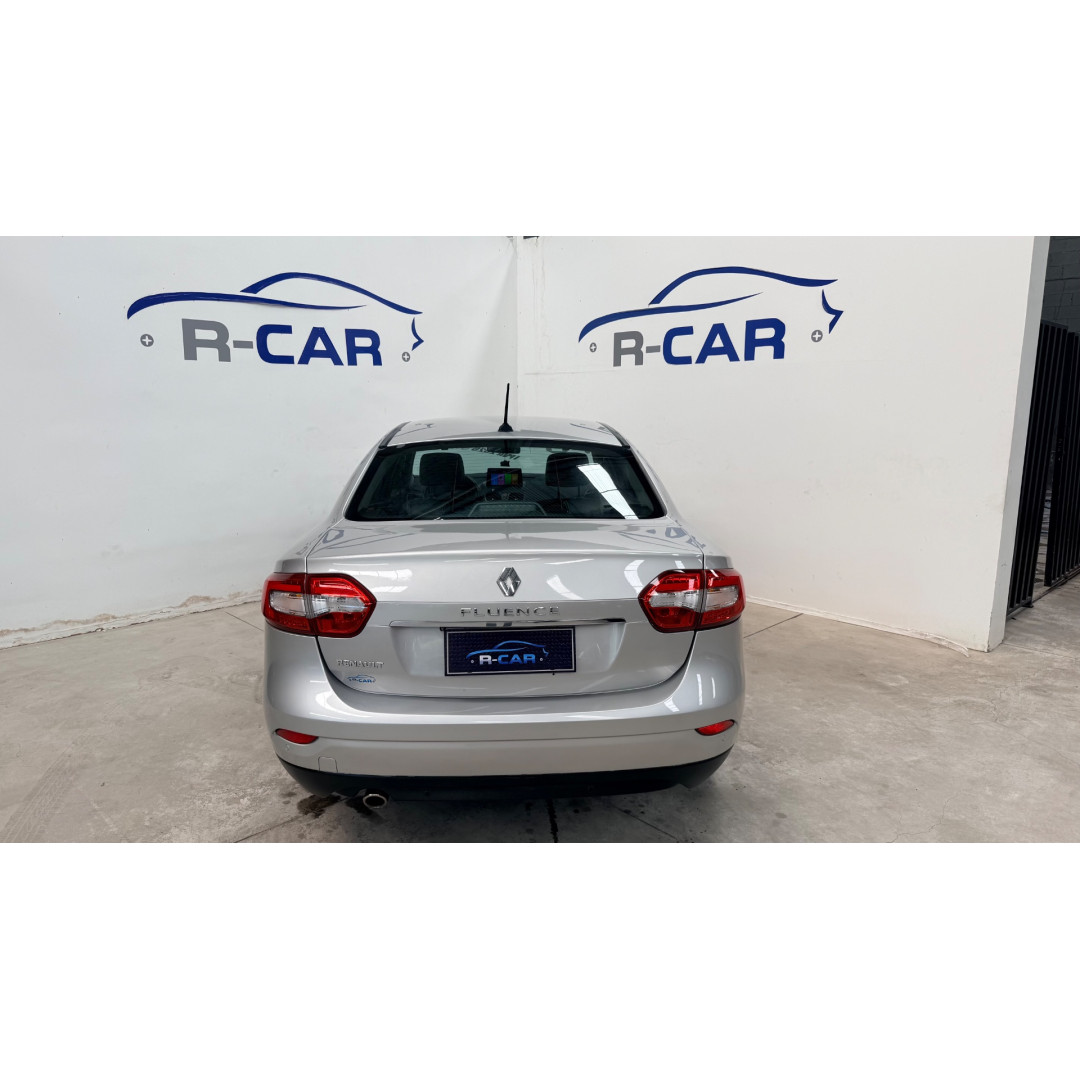 RENAULT Fluence 2.0 16V 4P FLEX DYNAMIQUE AUTOMÁTICO