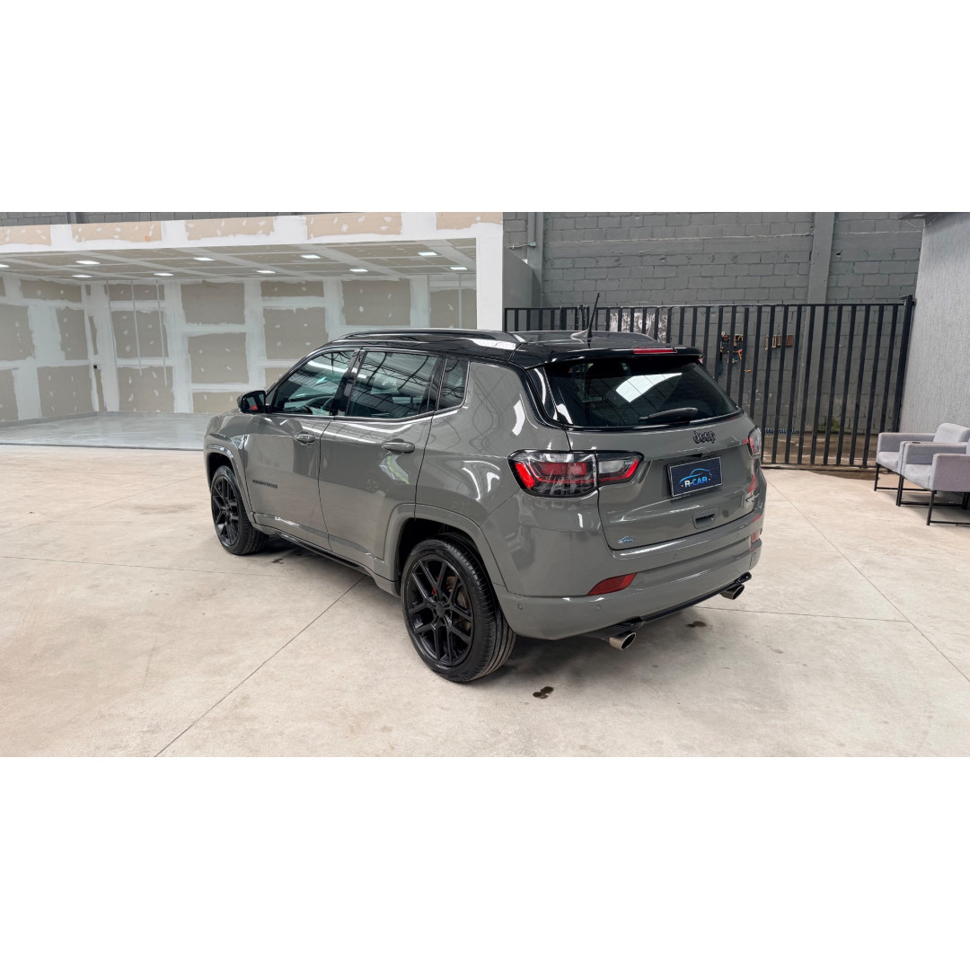 JEEP Compass 2.0 16V 4P HURRICANE 4 TURBO BLACKHAWK AUTOMÁTICO AT9