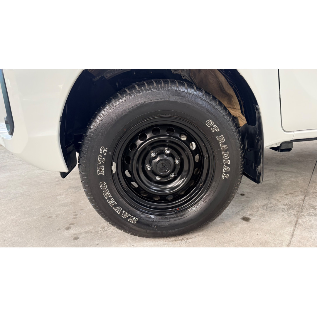 TOYOTA Hilux Caminhonete 2.5 16V 4P 4X4 STD TURBO DIESEL CABINE DUPLA