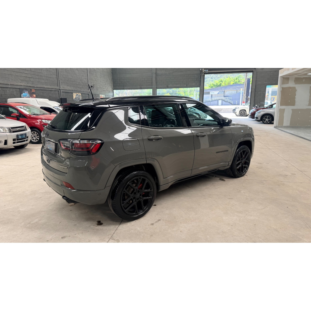 JEEP Compass 2.0 16V 4P HURRICANE 4 TURBO BLACKHAWK AUTOMÁTICO AT9