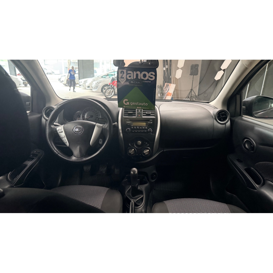 NISSAN Versa Sedan 1.0 4P FLEX S