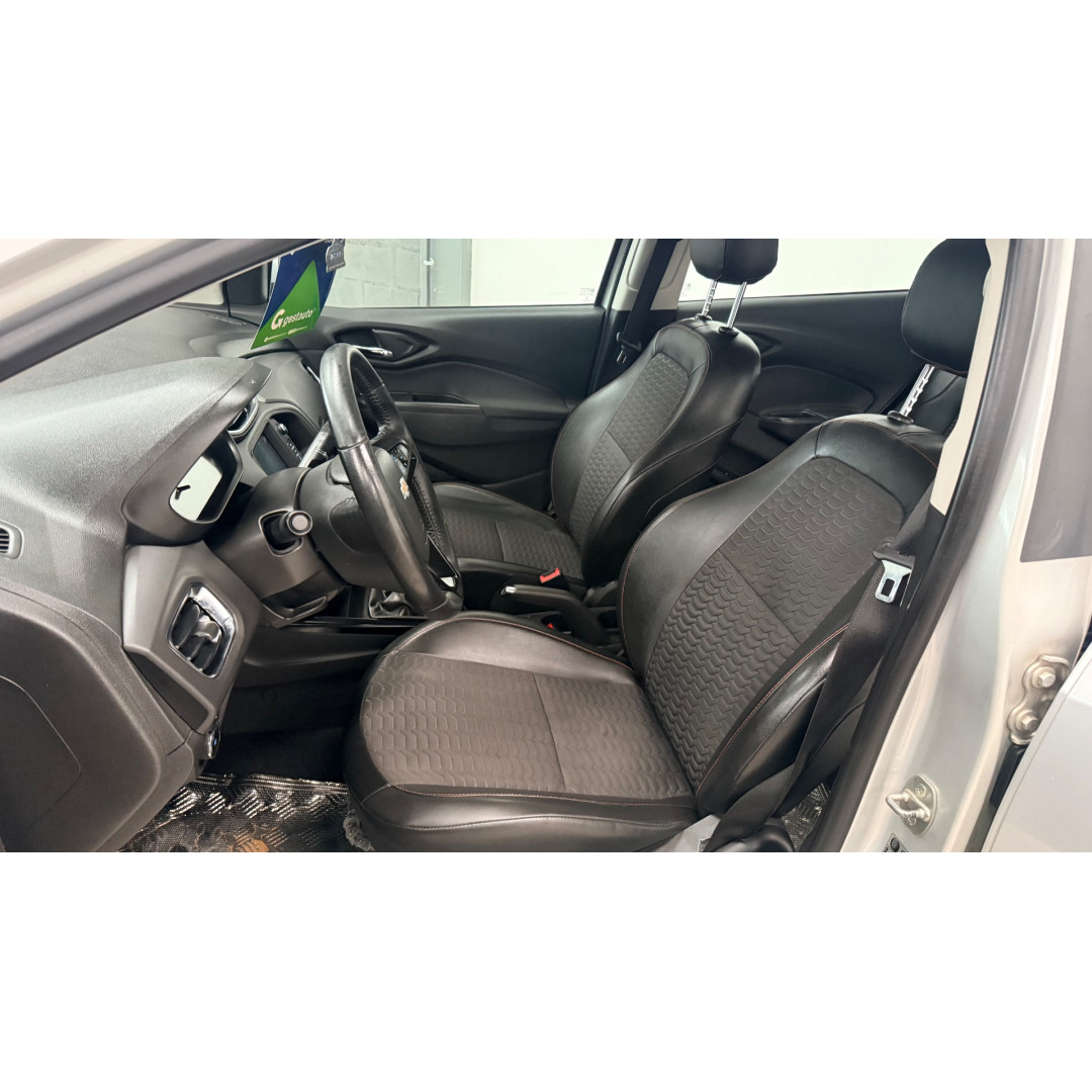 CHEVROLET Onix Hatch 1.4 4P FLEX LTZ