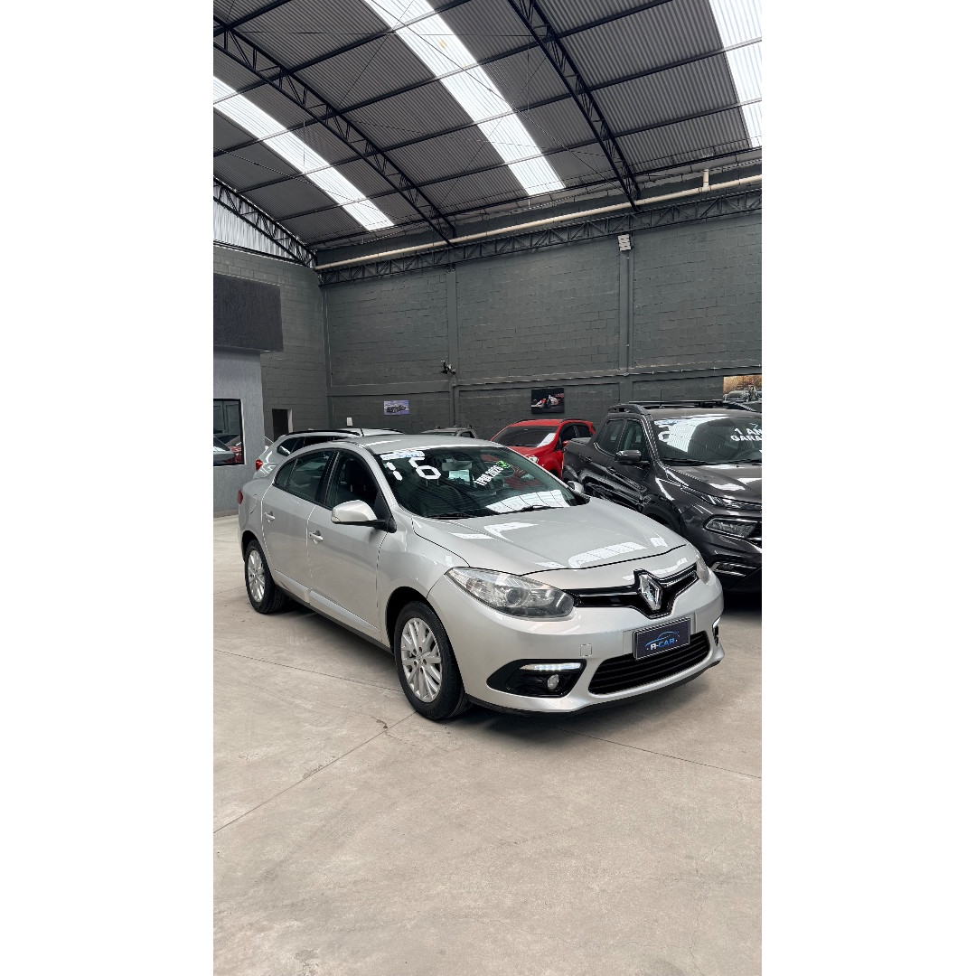 RENAULT Fluence 2.0 16V 4P FLEX DYNAMIQUE AUTOMÁTICO