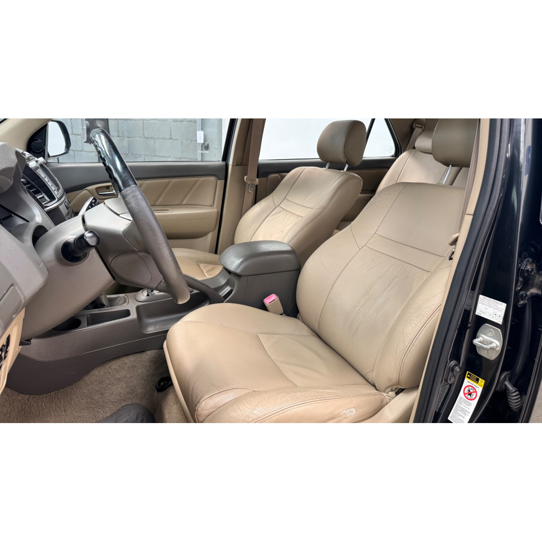 TOYOTA Hilux SW4 3.0 16V 4P SRV 4X4 7 LUGARES TURBO DIESEL AUTOMÁTICO