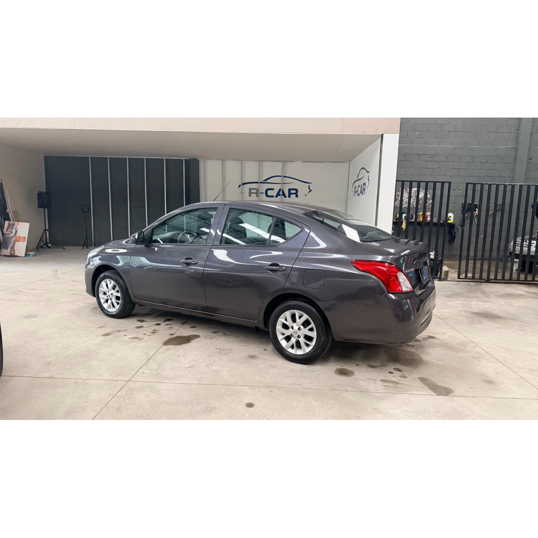 NISSAN Versa Sedan 1.0 4P FLEX S