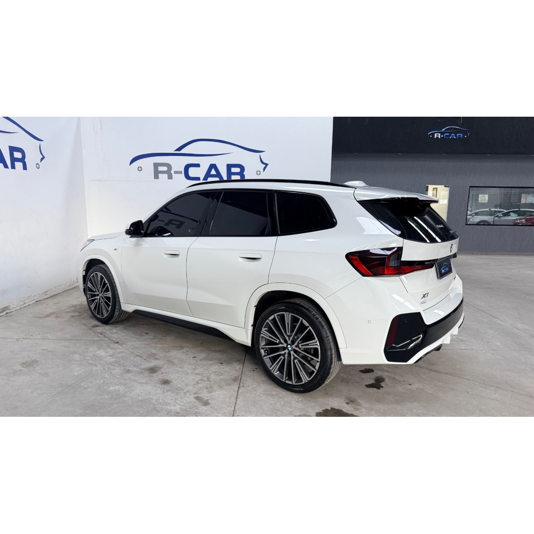 BMW X1 2.0 16V 4P FLEX SDRIVE20I M SPORT 25 ANOS TURBO AUTOMÁTICO