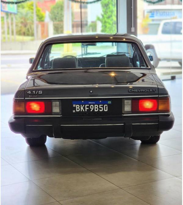 Opala 4.1 12V 4P DIPLOMATA