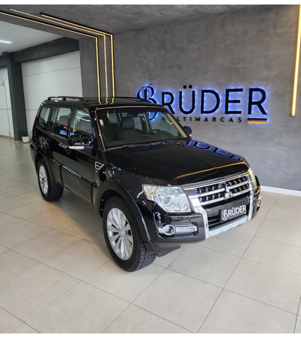 Pajero Full 3.2 16V 4P HPE 4X4 TURBO DIESEL AUTOMÁTICO