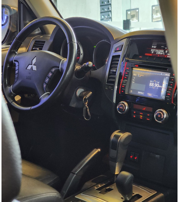 Pajero Full 3.2 16V 4P HPE 4X4 TURBO DIESEL AUTOMÁTICO