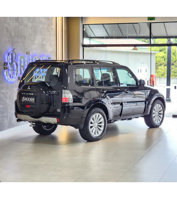 Pajero Full 3.2 16V 4P HPE 4X4 TURBO DIESEL AUTOMÁTICO