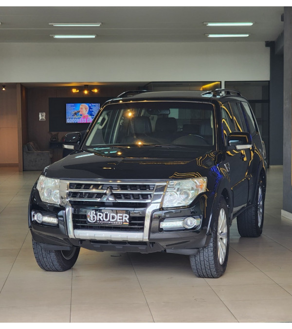 Pajero Full 3.2 16V 4P HPE 4X4 TURBO DIESEL AUTOMÁTICO