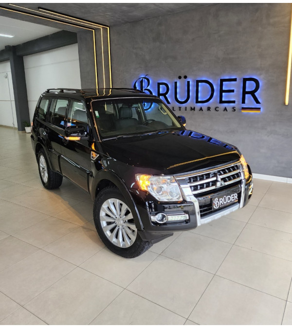 Pajero Full 3.2 16V 4P HPE 4X4 TURBO DIESEL AUTOMÁTICO