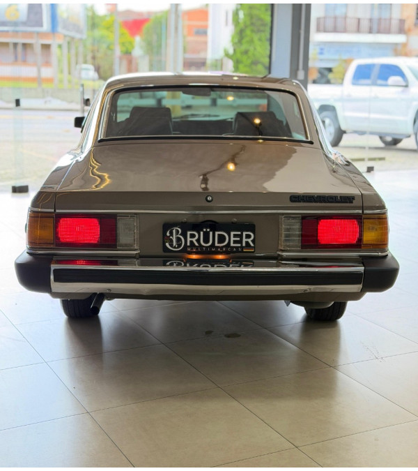 Opala 2.5 4P COMODORO SL/E