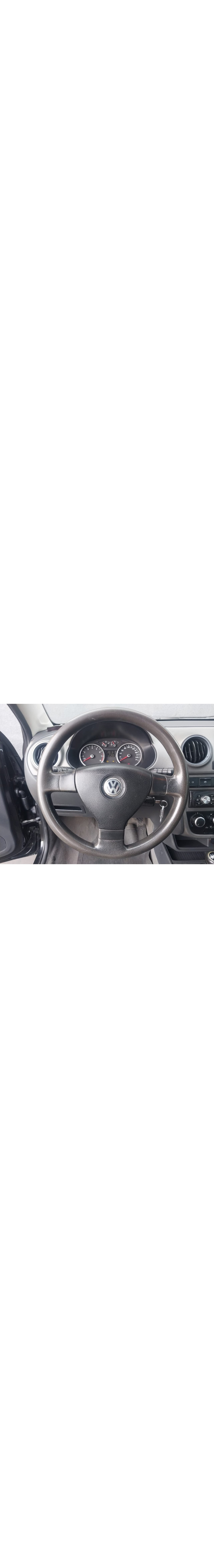 VOLKSWAGEN Voyage 1.6 4P COMFORTLINE FLEX