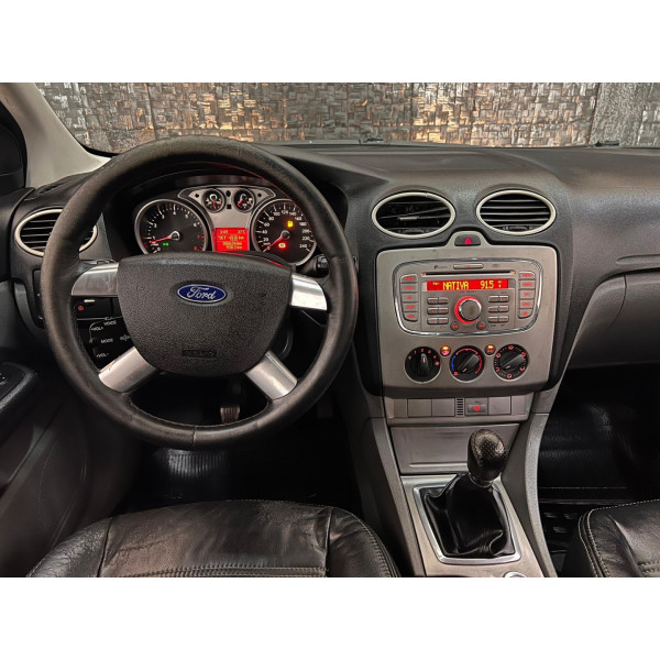 Focus Sedan 2.0 16V 4P