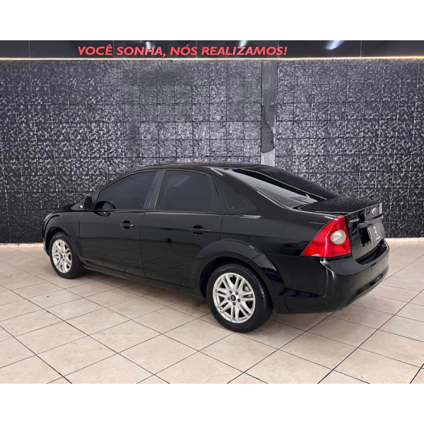 Focus Sedan 2.0 16V 4P