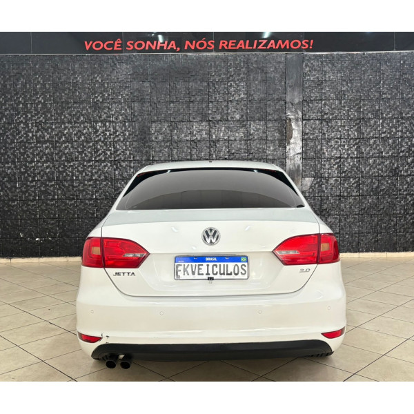 VOLKSWAGEN Jetta 2.0 4P FLEX CONFORTLINE TIPTRONIC AUTOMÁTICO
