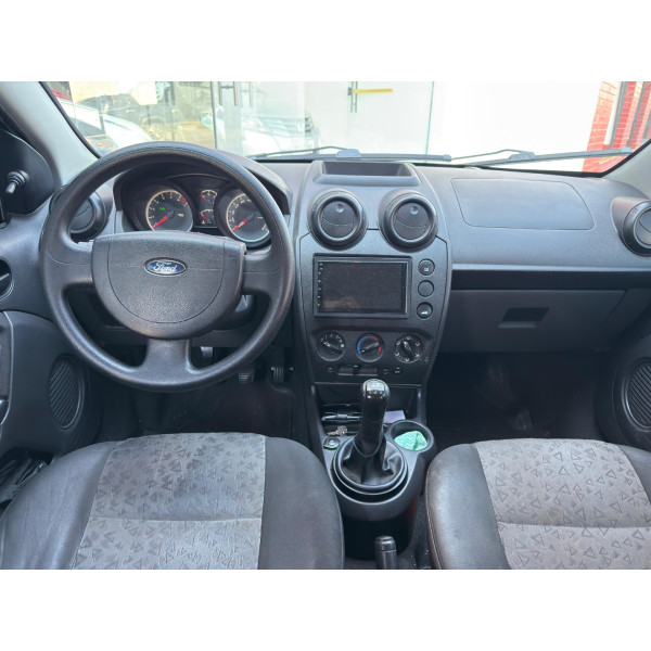 FORD Fiesta Sedan 1.6 4P CLASS FLEX