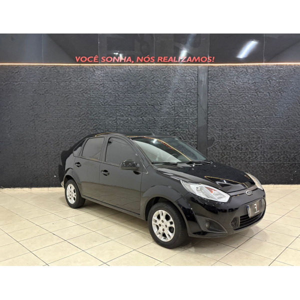 Fiesta Sedan 1.6 4P FLEX