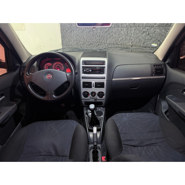 FIAT Palio 1.4 4P ELX 30 ANOS FLEX