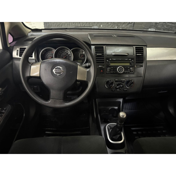 Tiida Sedan 1.8 16V 4P FLEX
