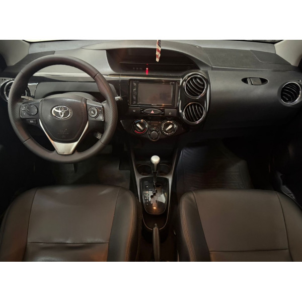 Etios Sedan 1.5 16V 4P FLEX XS