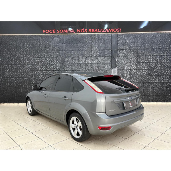 Focus Hatch 1.6 4P GLX