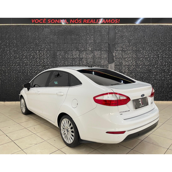 Fiesta Sedan 1.6 4P FLEX TITANIUM POWERSHIFT AUTOMÁTICO