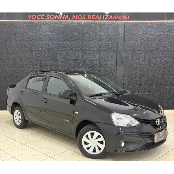 Etios Sedan 1.5 16V 4P FLEX XS