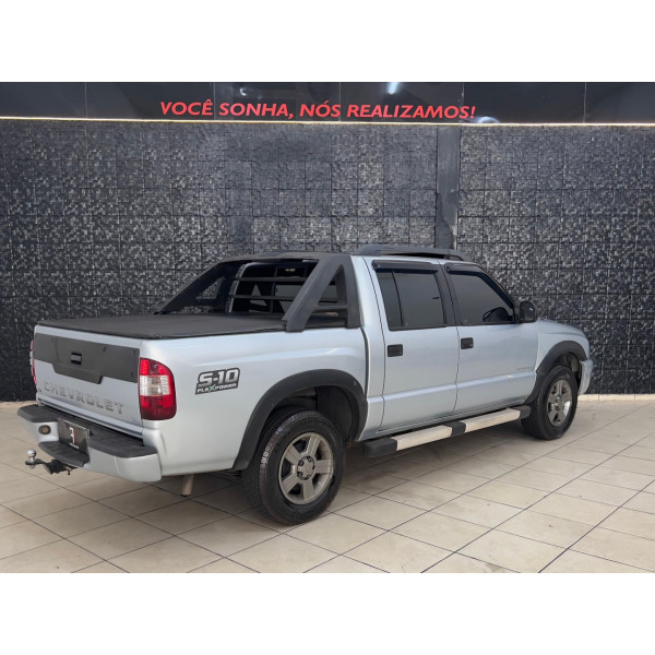 S10 2.4 ADVANTAGE CABINE DUPLA
