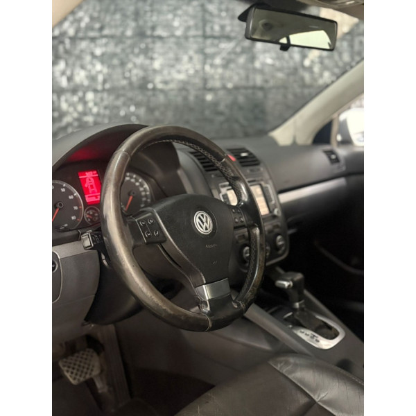 VOLKSWAGEN Jetta 2.5 20V 4P 170CV AUTOMÁTICO