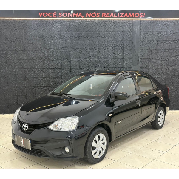 Etios Sedan 1.5 16V 4P FLEX XS