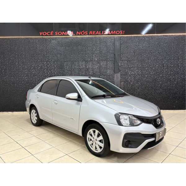 Etios Sedan 1.5 16V 4P FLEX X PLUS AUTOMÁTICO