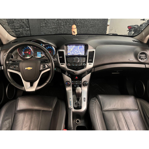 Cruze Hatch 1.8 16V 4P LTZ SPORT6 FLEX AUTOMÁTICO