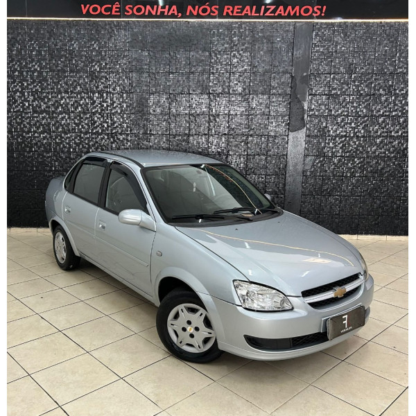 Classic Sedan 1.0 4P