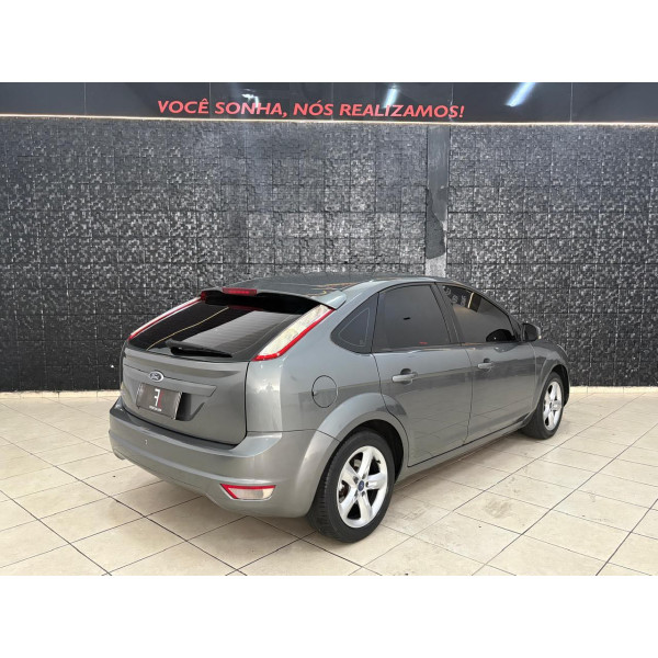 Focus Hatch 1.6 4P GLX