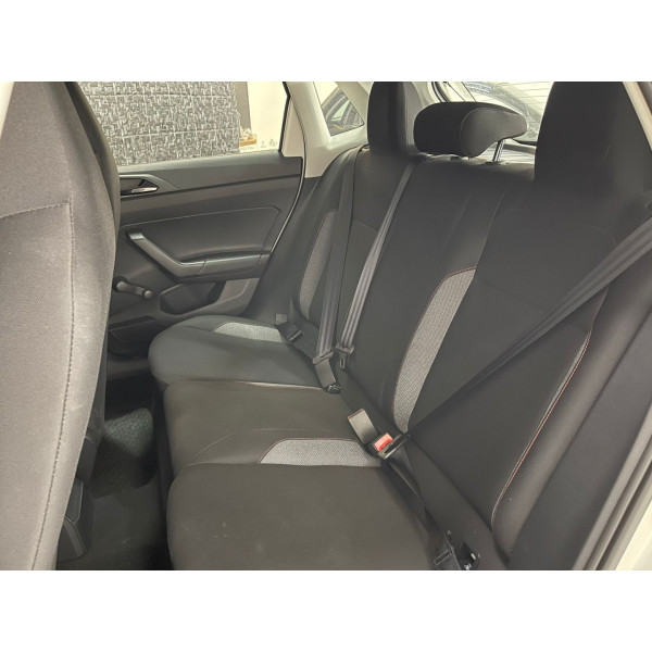 Polo Hatch 1.0 4P MPI TRACK