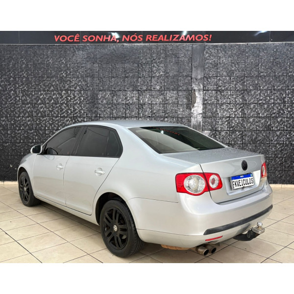VOLKSWAGEN Jetta 2.5 20V 4P 170CV AUTOMÁTICO