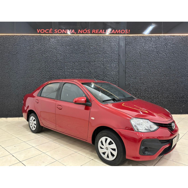 Etios Sedan 1.5 16V 4P FLEX XS