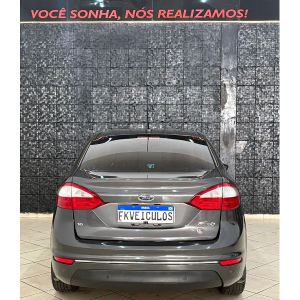 FORD Fiesta Sedan 1.6 16V 4P FLEX SE FLEX POWERSHIFT AUTOMÁTICO